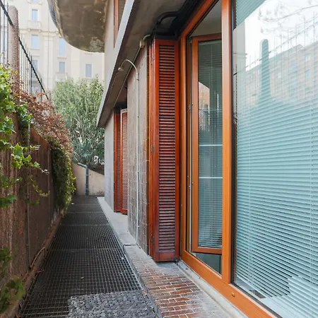 The Best Rent - One-Bedroom Apartment Near Crocetta Milan Exterior photo