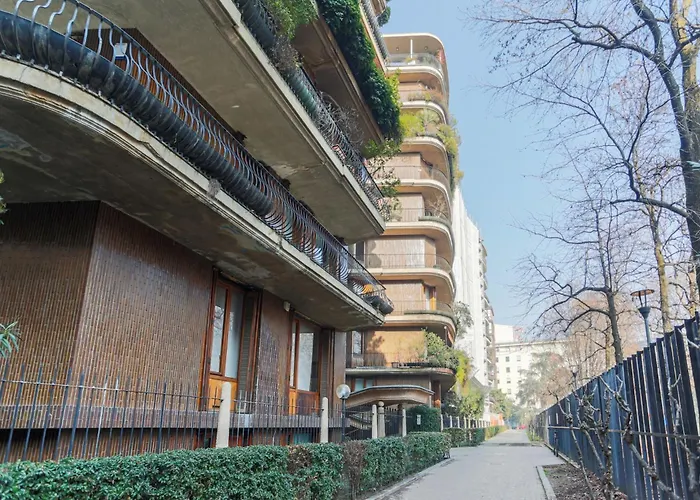 The Best Rent - One-Bedroom Apartment Near Crocetta